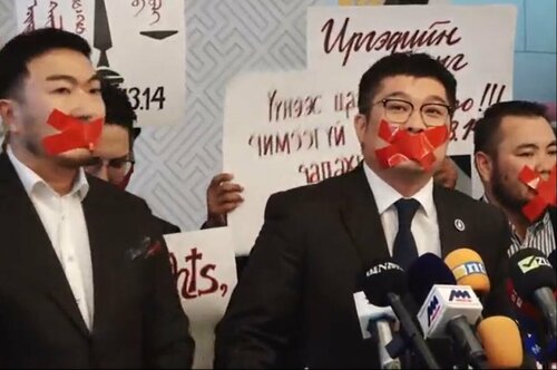 АН: Сошиалд бичсэн шүүмжлэл шоронд орох үндэслэл болж эхэллээ